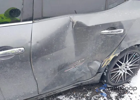 2017 Nissan Maxima 3.5 Sv from USA, damaged, VIN 1N4AA6AP2HC443301